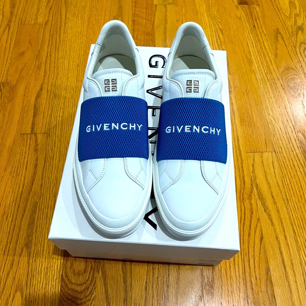 Givenchy Court Sneaker